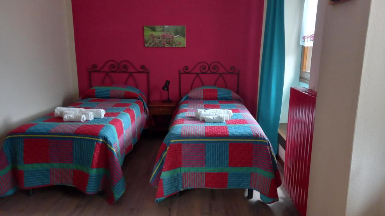 Bed & Breakfast Barba Bertu Frassino Exteriör bild